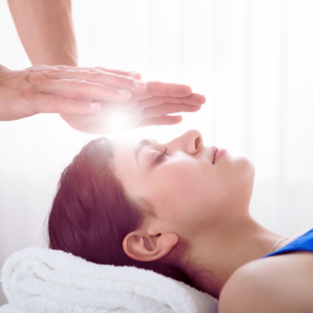 Soin Énergétique Reiki ideal dans un prcessus de retrouver énergie lors de très grande fatigue. Équilibrage des chakras. 